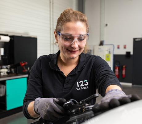 credit 123 Parebrise