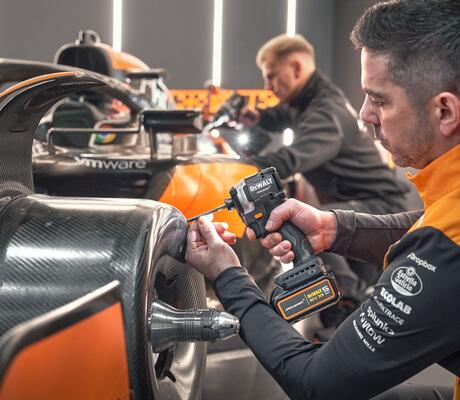 © Dewalt