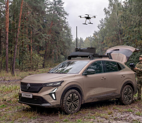 crédit Renault Group x Thales
