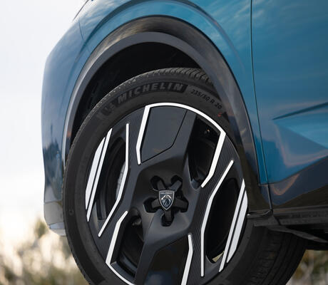 Crédits : Michelin - Peugeot