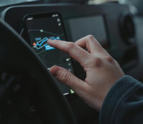 Crédit Photo de Tima Miroshnichenko: https://www.pexels.com/fr-fr/photo/smartphone-technologie-telephone-mobile-telephone-portable-6169870/
